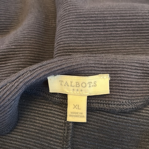 Talbots navy blue sleeveless button accent blouse Size XL New - Picture 8 of 9